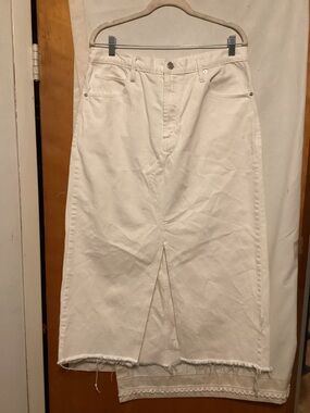 FRAME denim skirt with slit 90’s style boho below knee SZ 31